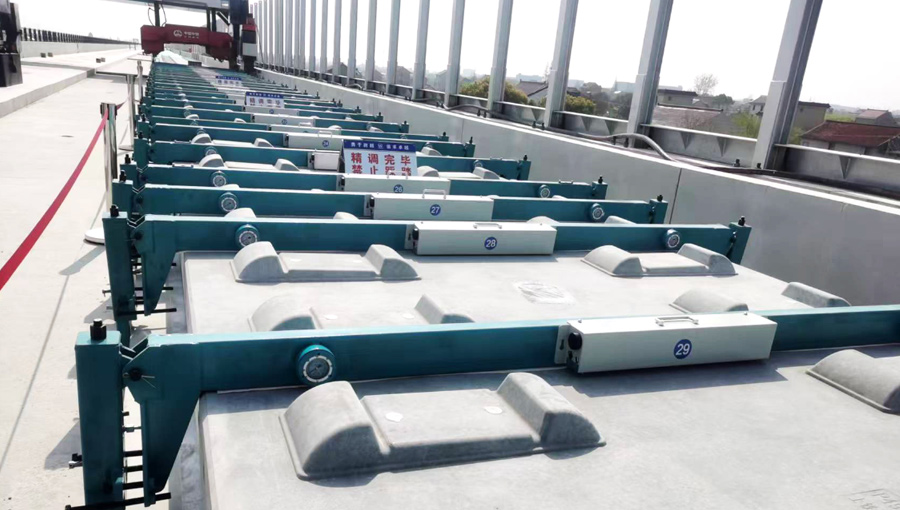 轨道板智能压杠